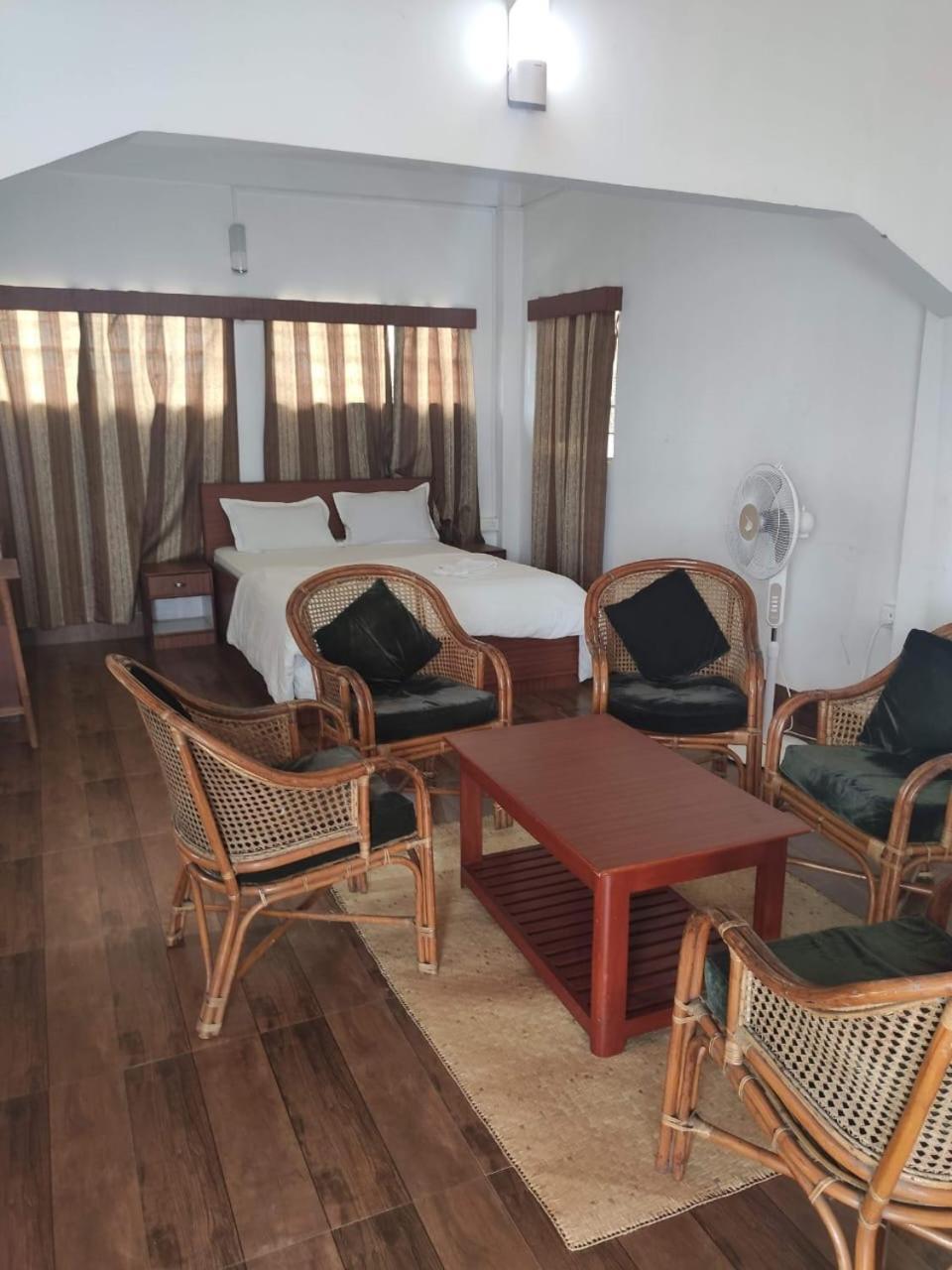 Peit Them Resort Mawlynnong Екстериор снимка